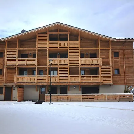 Superbe T3 Neuf, Ideal Pour Le Ski, A 50m Du Teleski De La Turche, Avec Balcon Et Parking - Fr-1-685-45 Apartment *