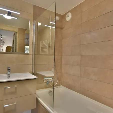 Superbe T3 Neuf, Ideal Pour Le Ski, A 50m Du Teleski De La Turche, Avec Balcon Et Parking - Fr-1-685-45 Apartment Les Gets