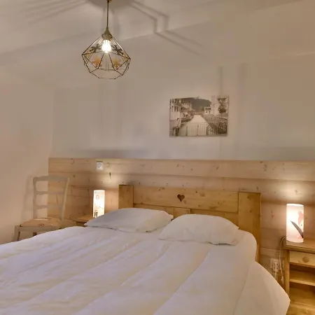 Superbe T3 Neuf, Ideal Pour Le Ski, A 50m Du Teleski De La Turche, Avec Balcon Et Parking - Fr-1-685-45 *