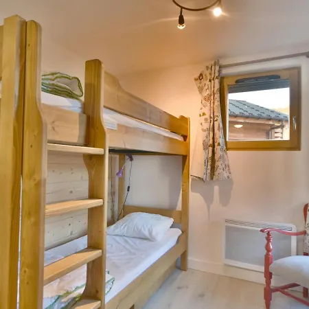 Superbe T3 Neuf, Ideal Pour Le Ski, A 50m Du Teleski De La Turche, Avec Balcon Et Parking - Fr-1-685-45 Apartment *