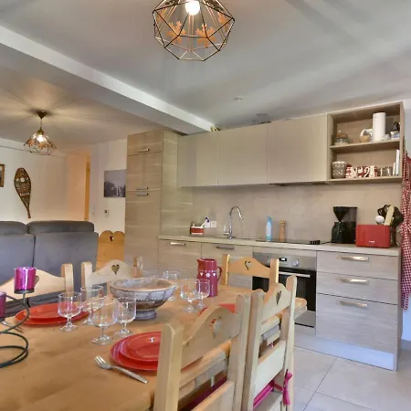 Apartment Superbe T3 Neuf, Ideal Pour Le Ski, A 50m Du Teleski De La Turche, Avec Balcon Et Parking - Fr-1-685-45 Les Gets